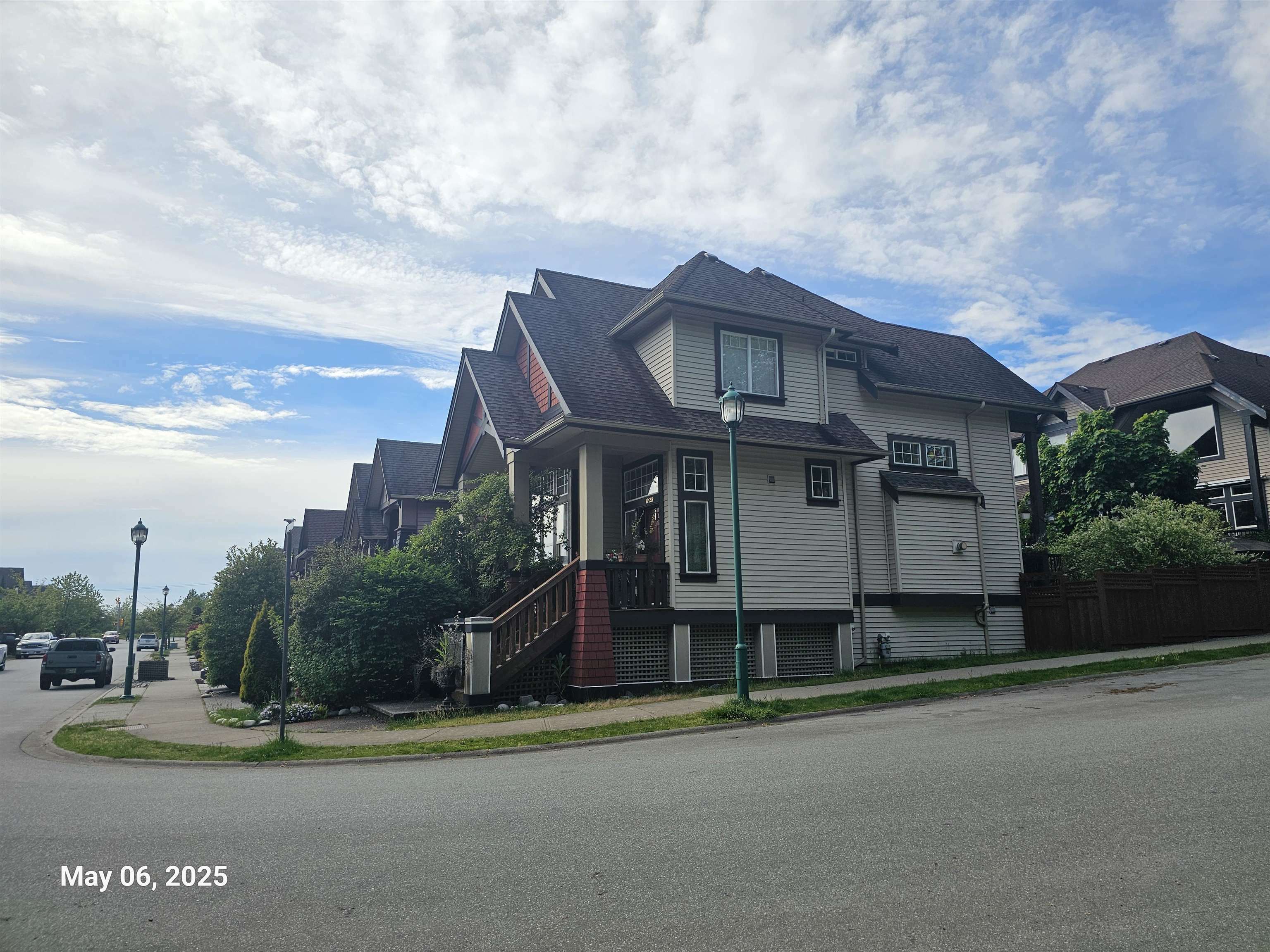 Property Photo: 19283 Fieldstone Walk BC V3Y 2X1