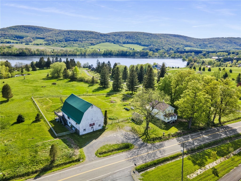 Property Photo: 426 Lake Road NY 13053