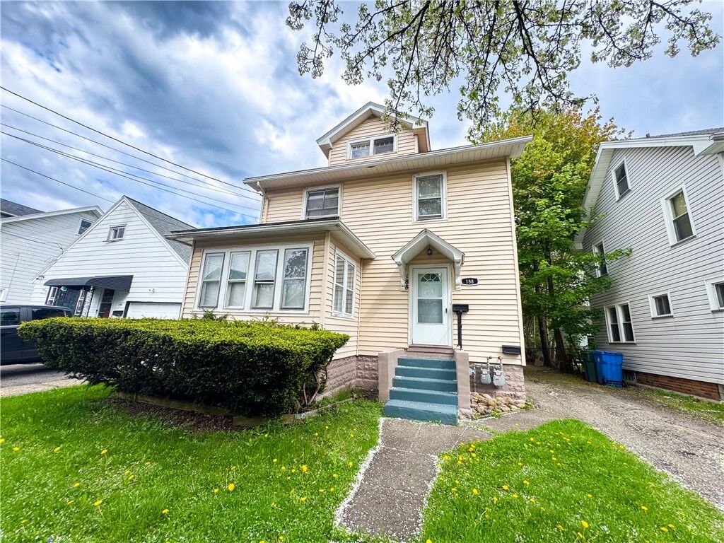 Property Photo:  188 Cummings Street  NY 14609 