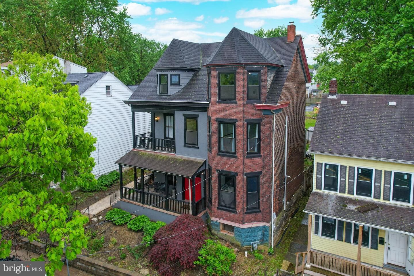 Property Photo:  136 W Madison Street  PA 18042 