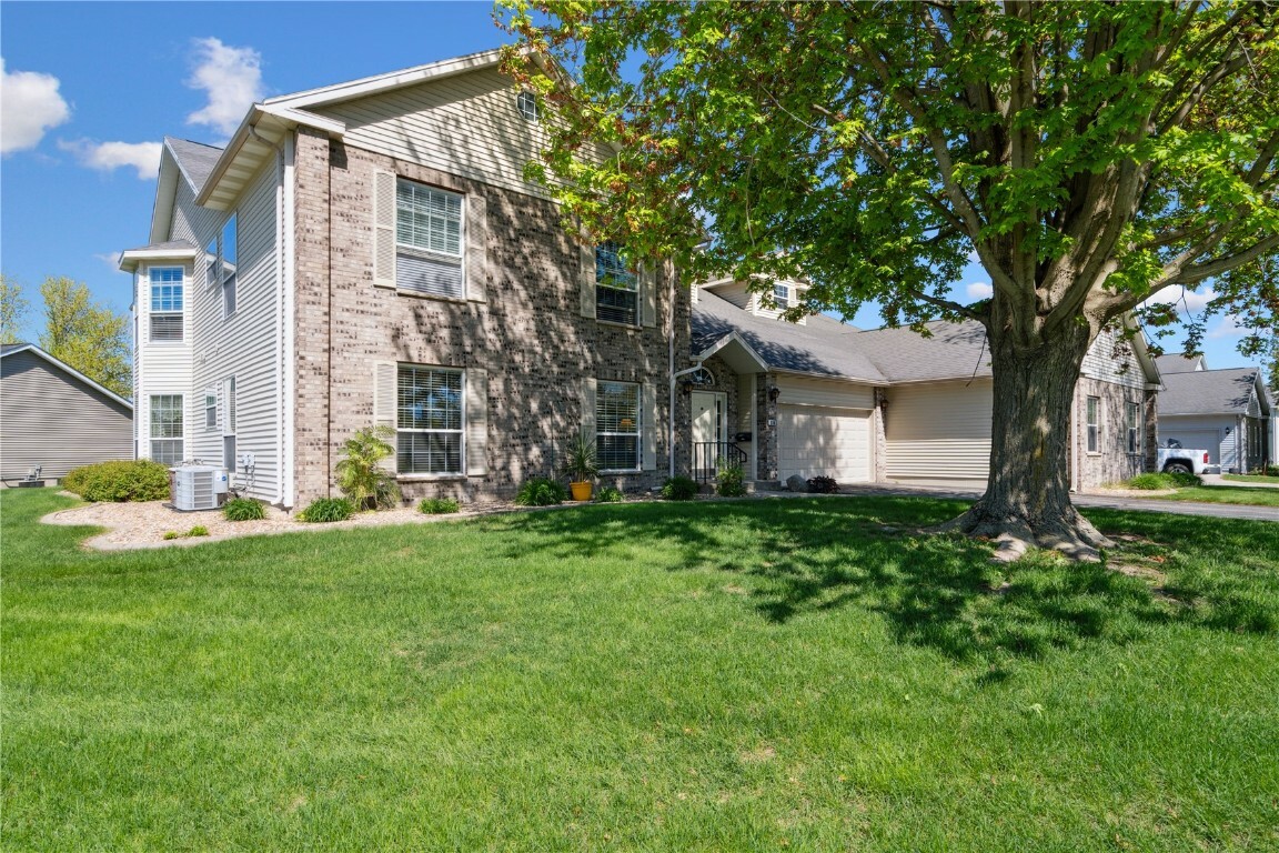Property Photo: 3110 Willowridge Rd IA 52302