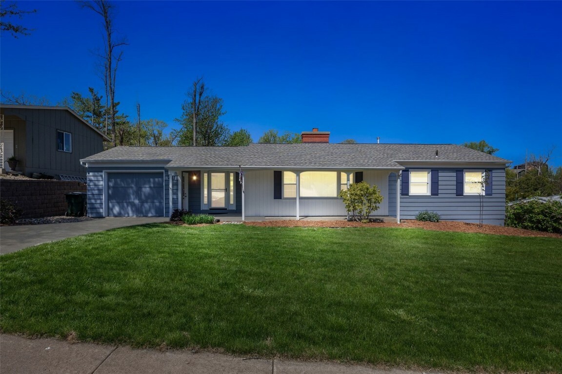 411 Red Fox Road SE  Cedar Rapids IA 52403 photo