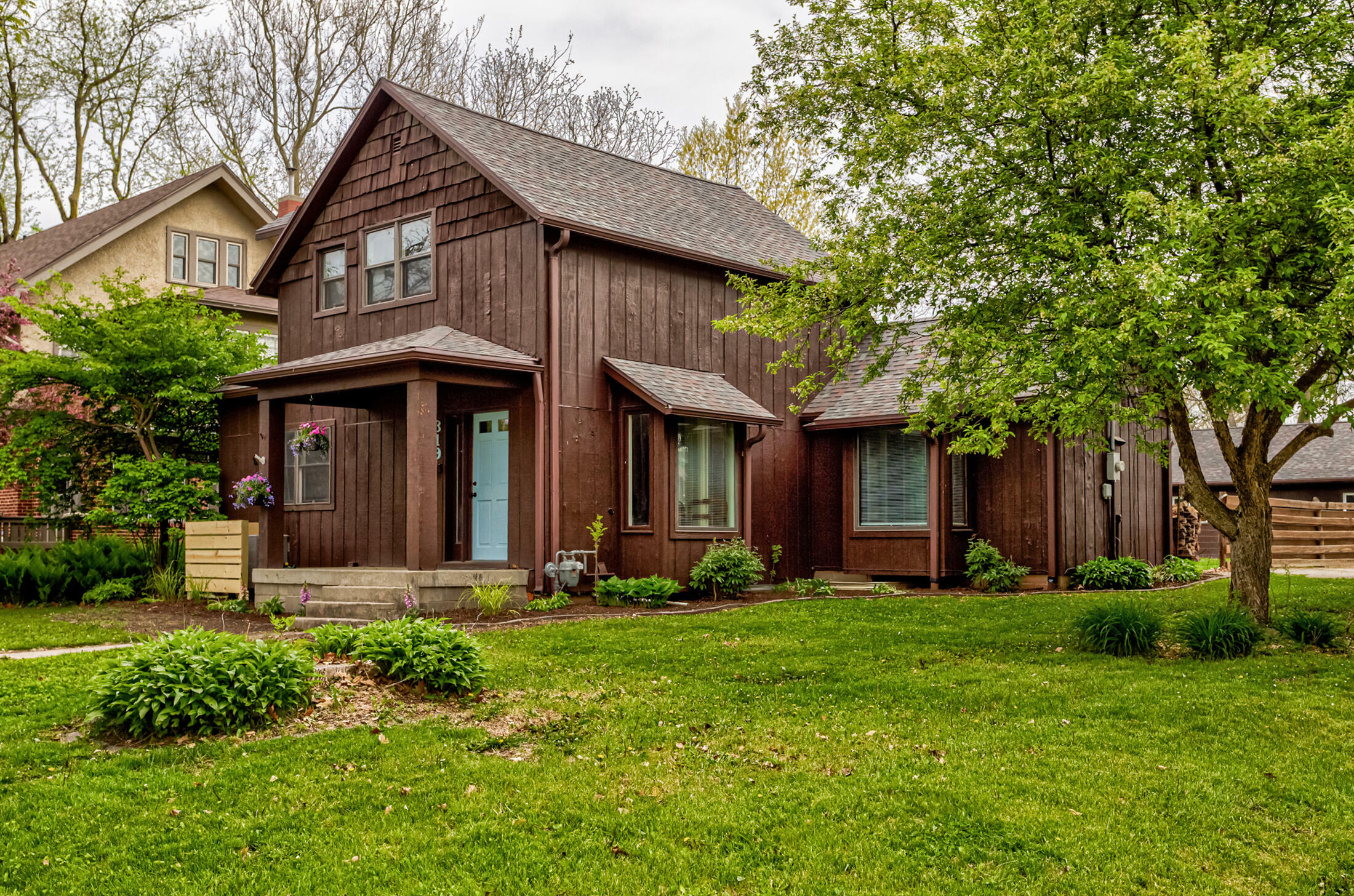 Property Photo: 319 J Avenue IA 50201