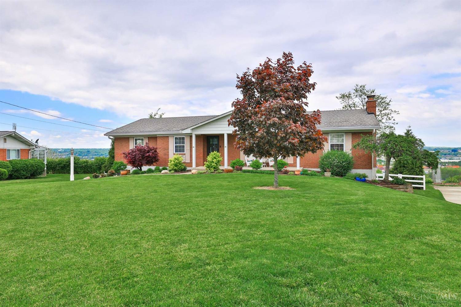 Property Photo: 10561 Margate Terrace OH 45241
