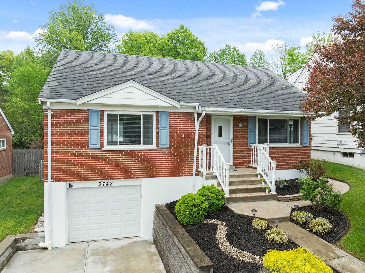 3748 Frondorf Avenue  Green Twp OH 45211 photo