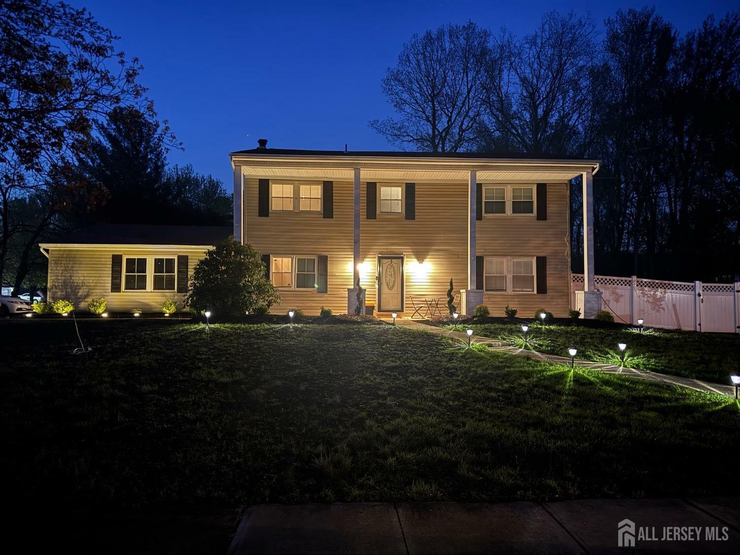 40 Sandburg Drive  Marlboro NJ 07751 photo