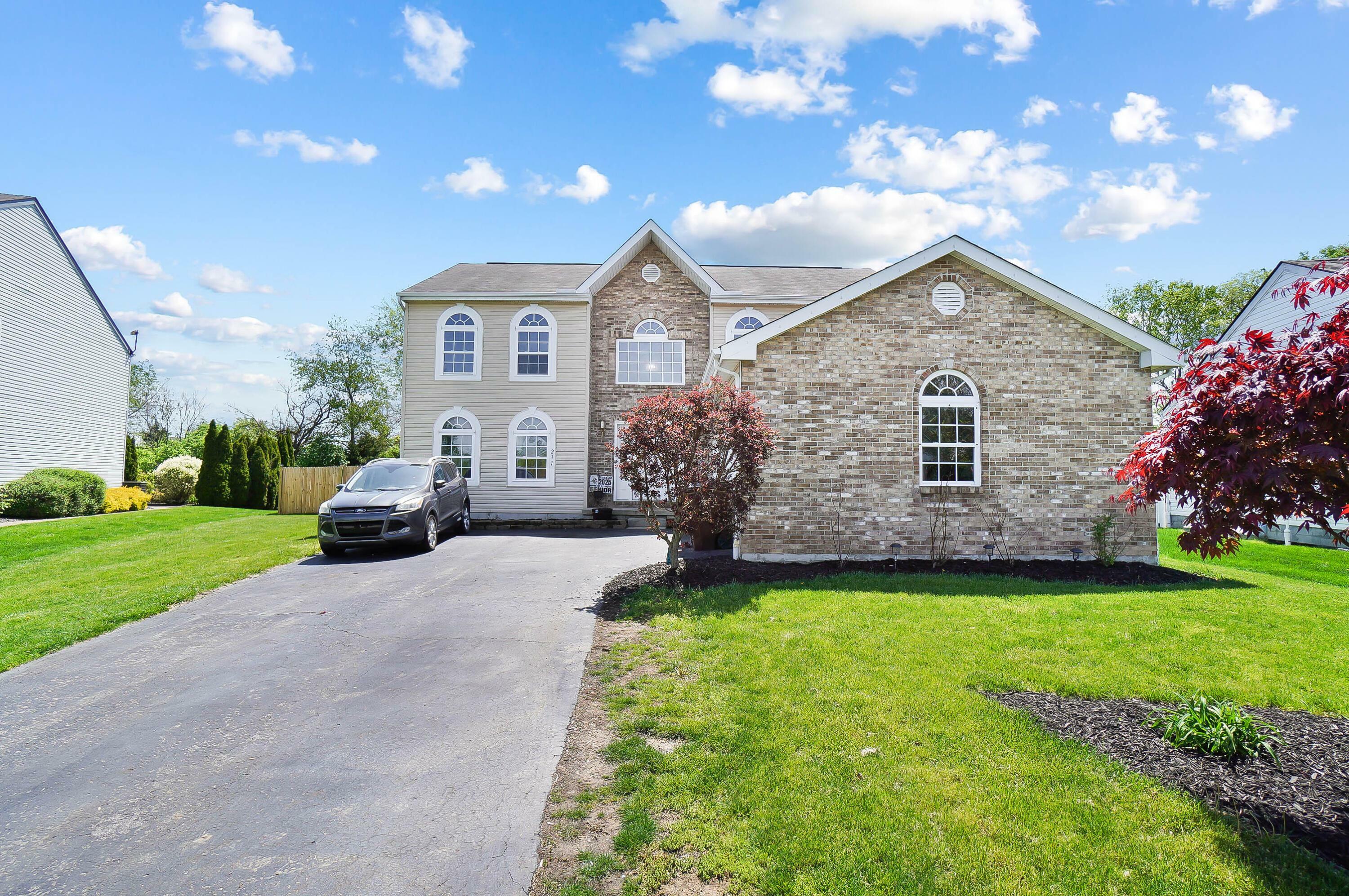 Property Photo: 211 Cavanaugh Drive OH 43116
