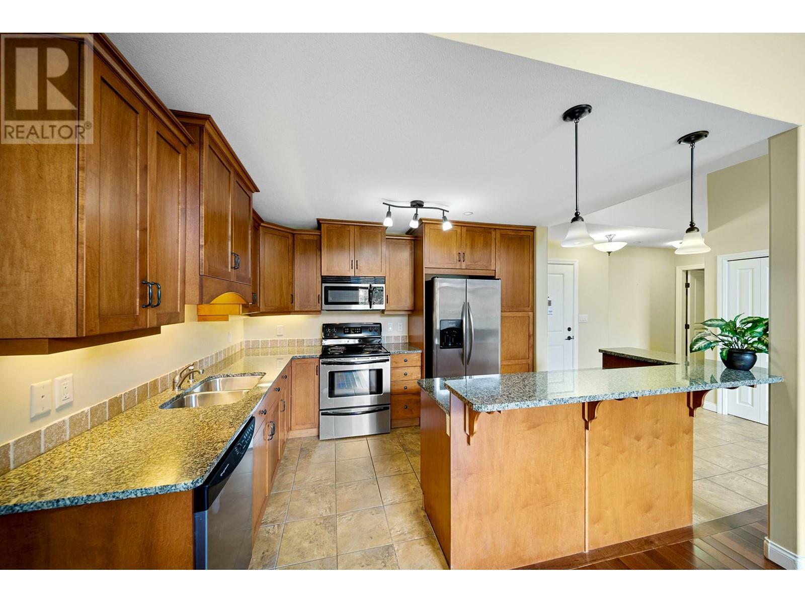 Property Photo: 1390 Hillside Drive 307 BC V2E 0A6