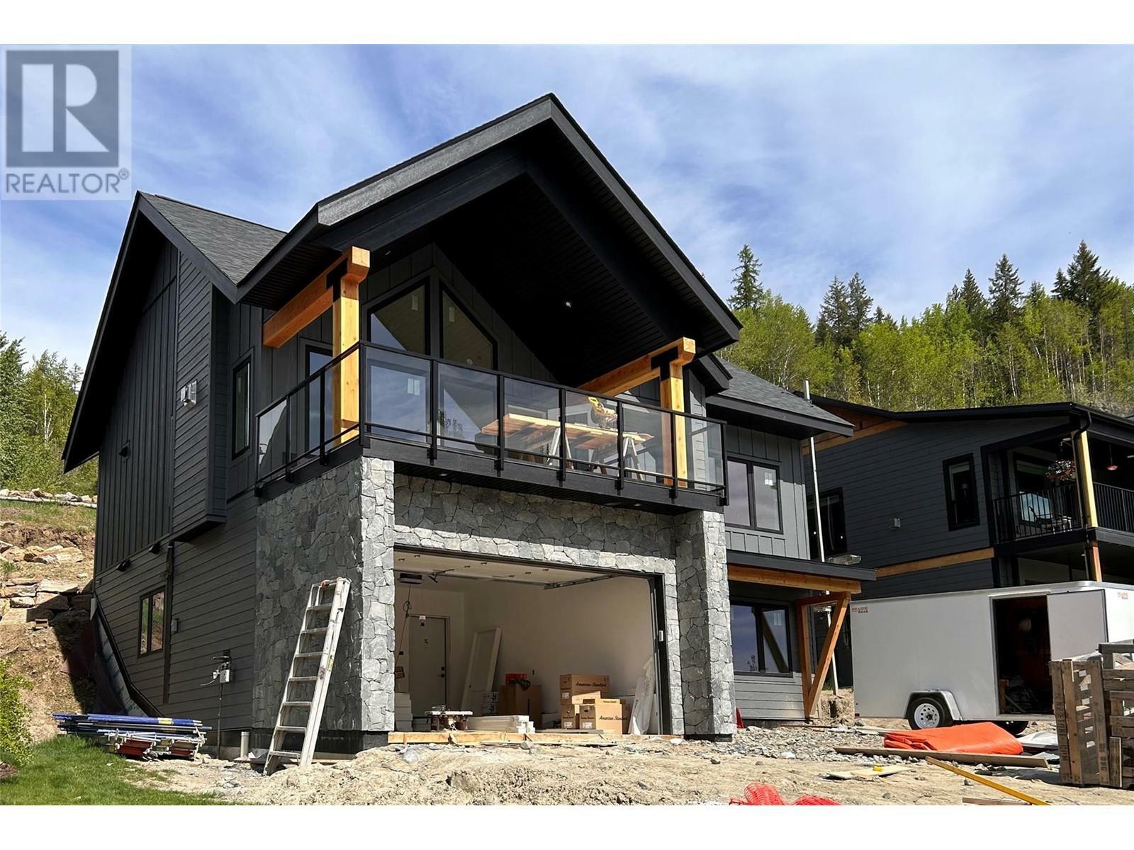 798 White Tail Drive  Rossland BC V0G 1Y0 photo