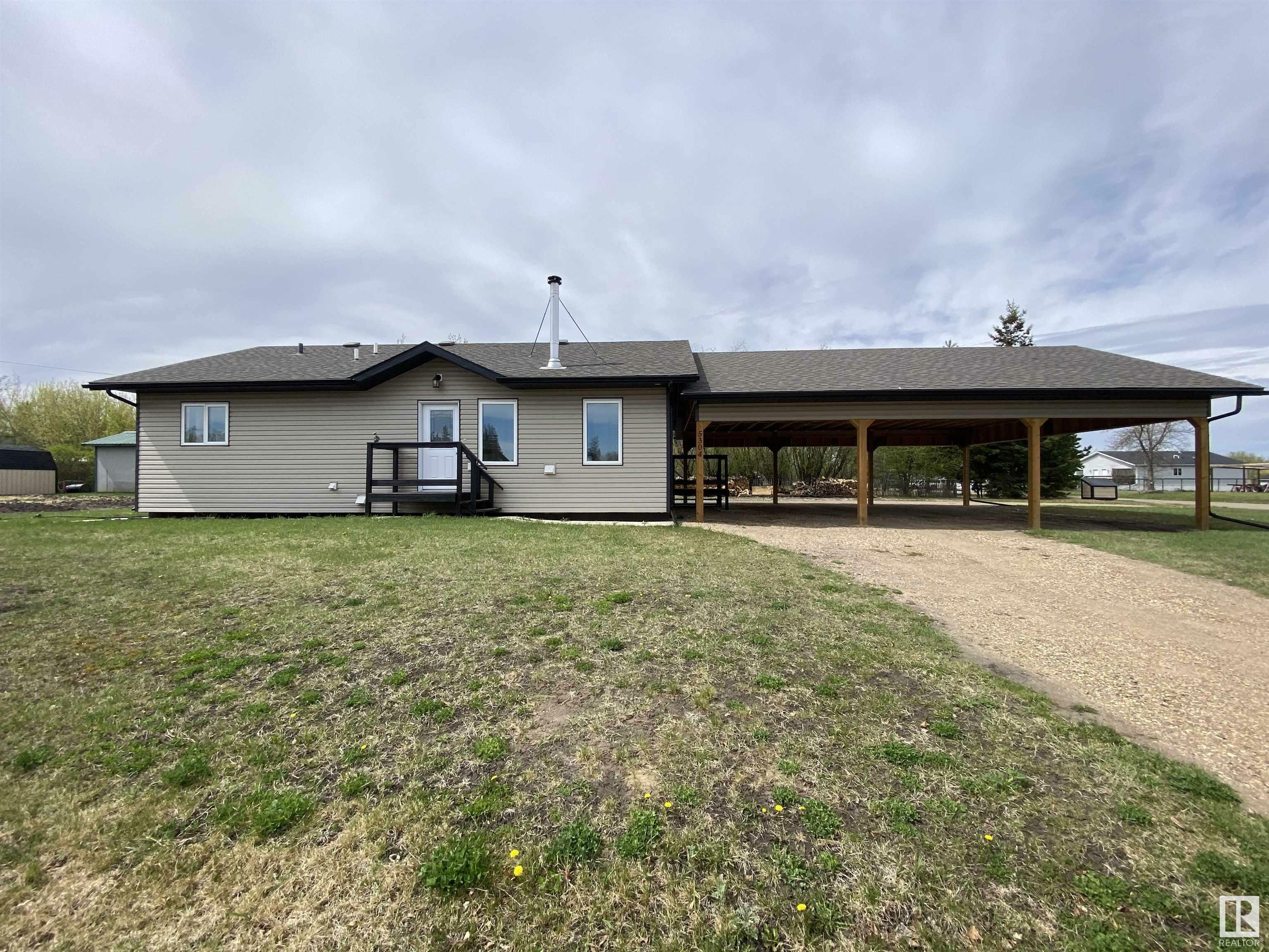 5304 53 Street  Andrew AB T0B 0C0 photo