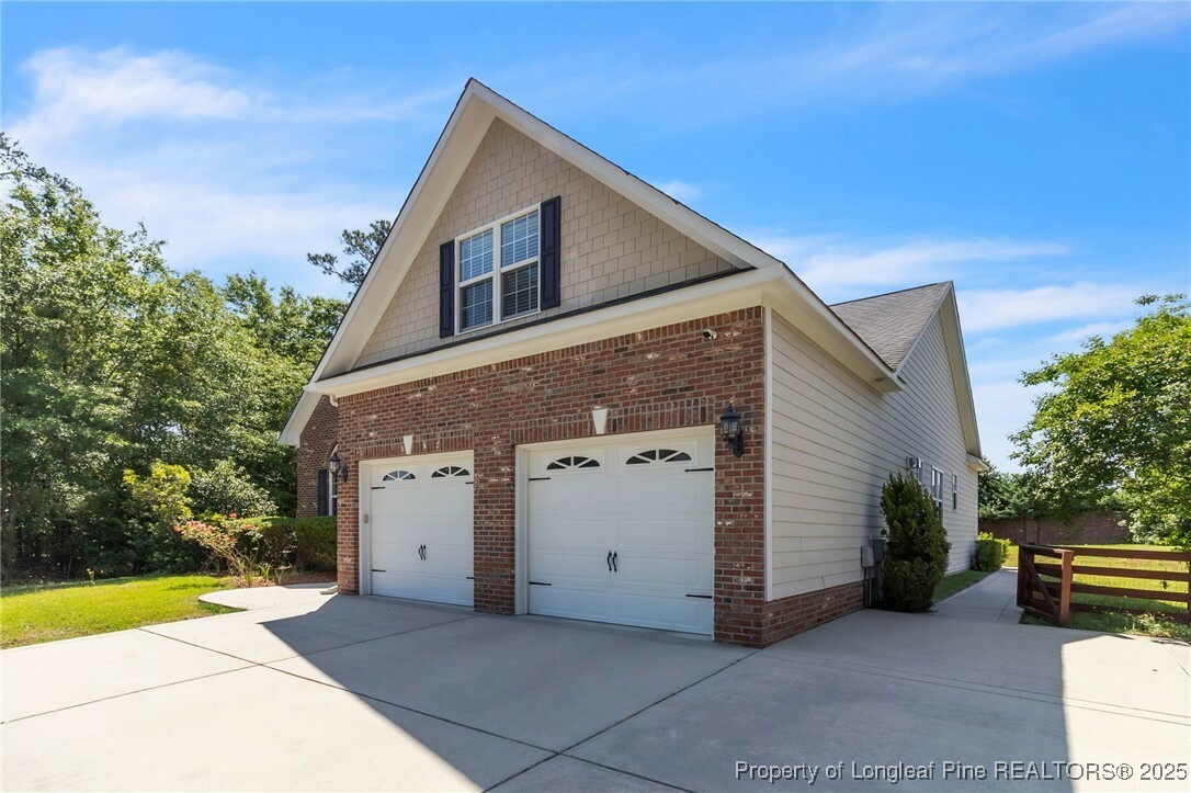 Property Photo: 3905 Doon Valley Drive NC 28306