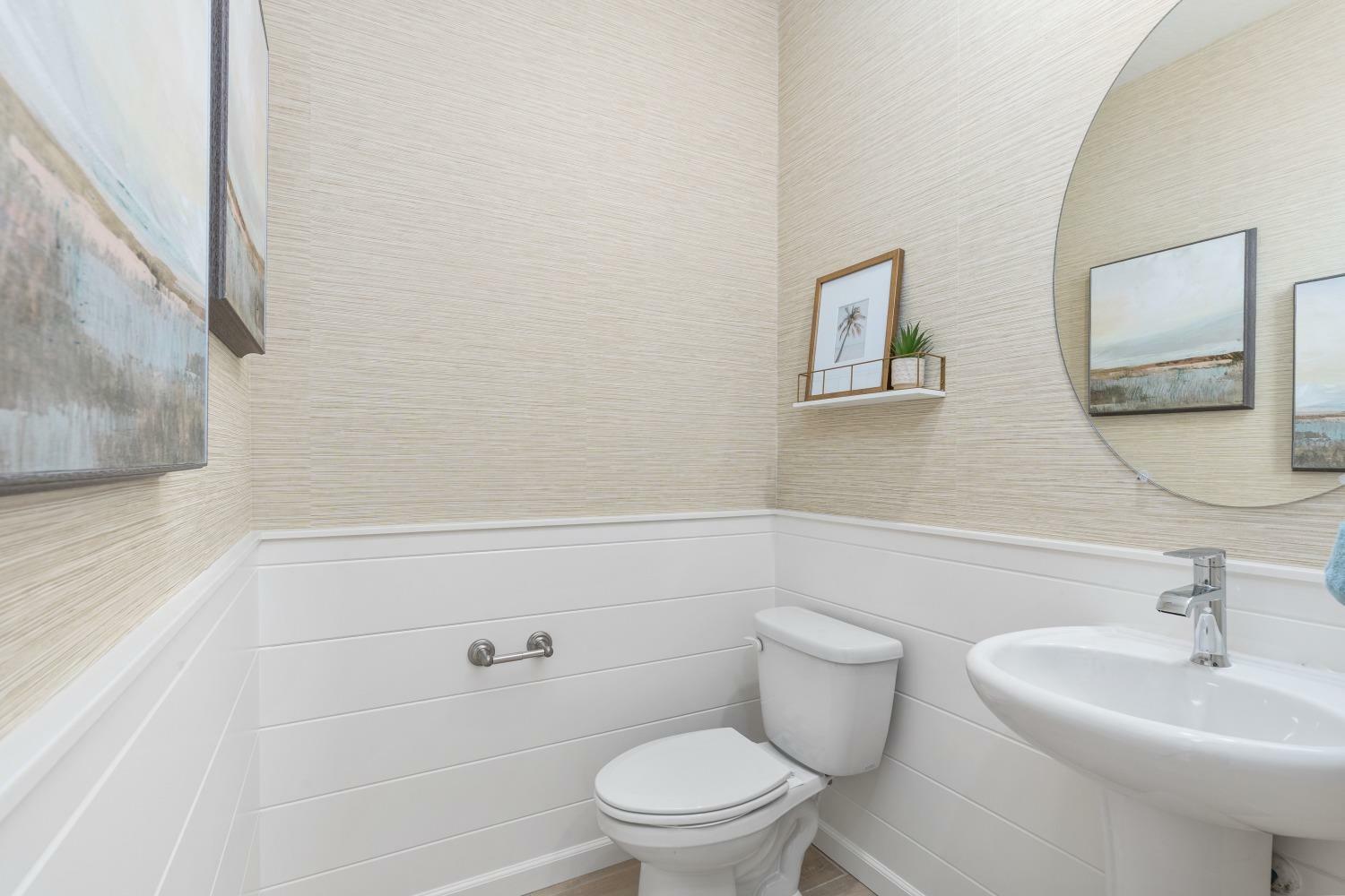 Property Photo: 2103 N Cobbler Drive CA 93727