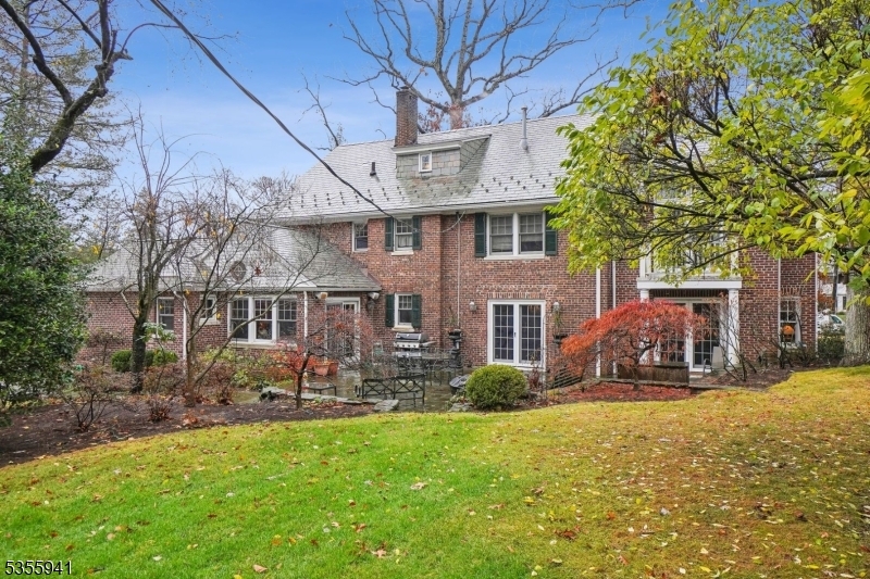 Property Photo: 48 Lenox Rd NJ 07901