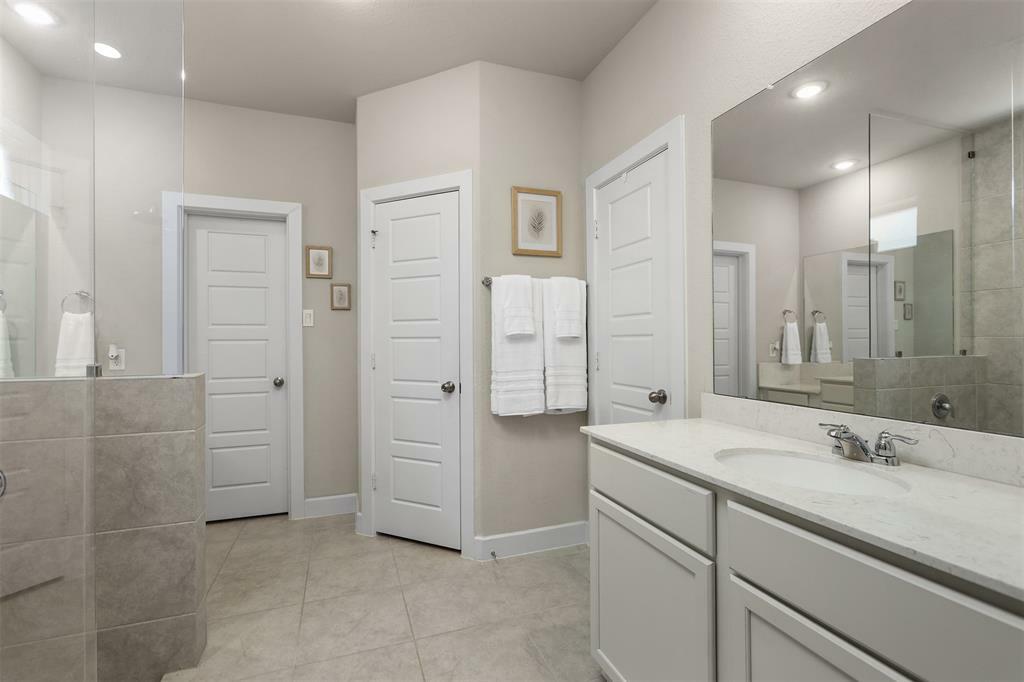 Property Photo: 2510 Ocean Key Drive TX 77568