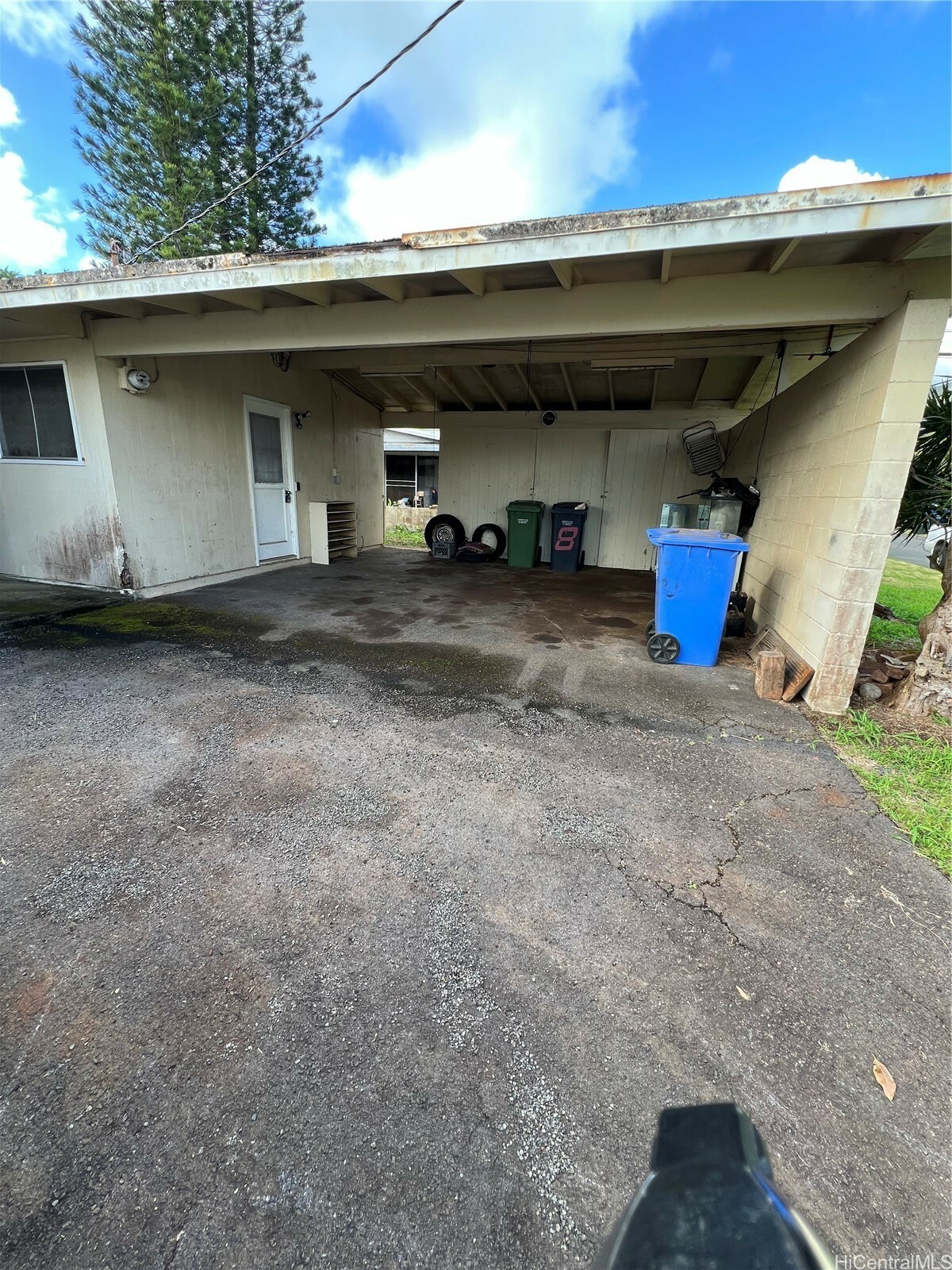 Property Photo: 1519 Uluhaku Place HI 96734