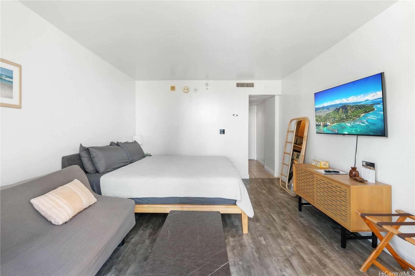 Property Photo: 1850 Ala Moana Boulevard 911 HI 96815