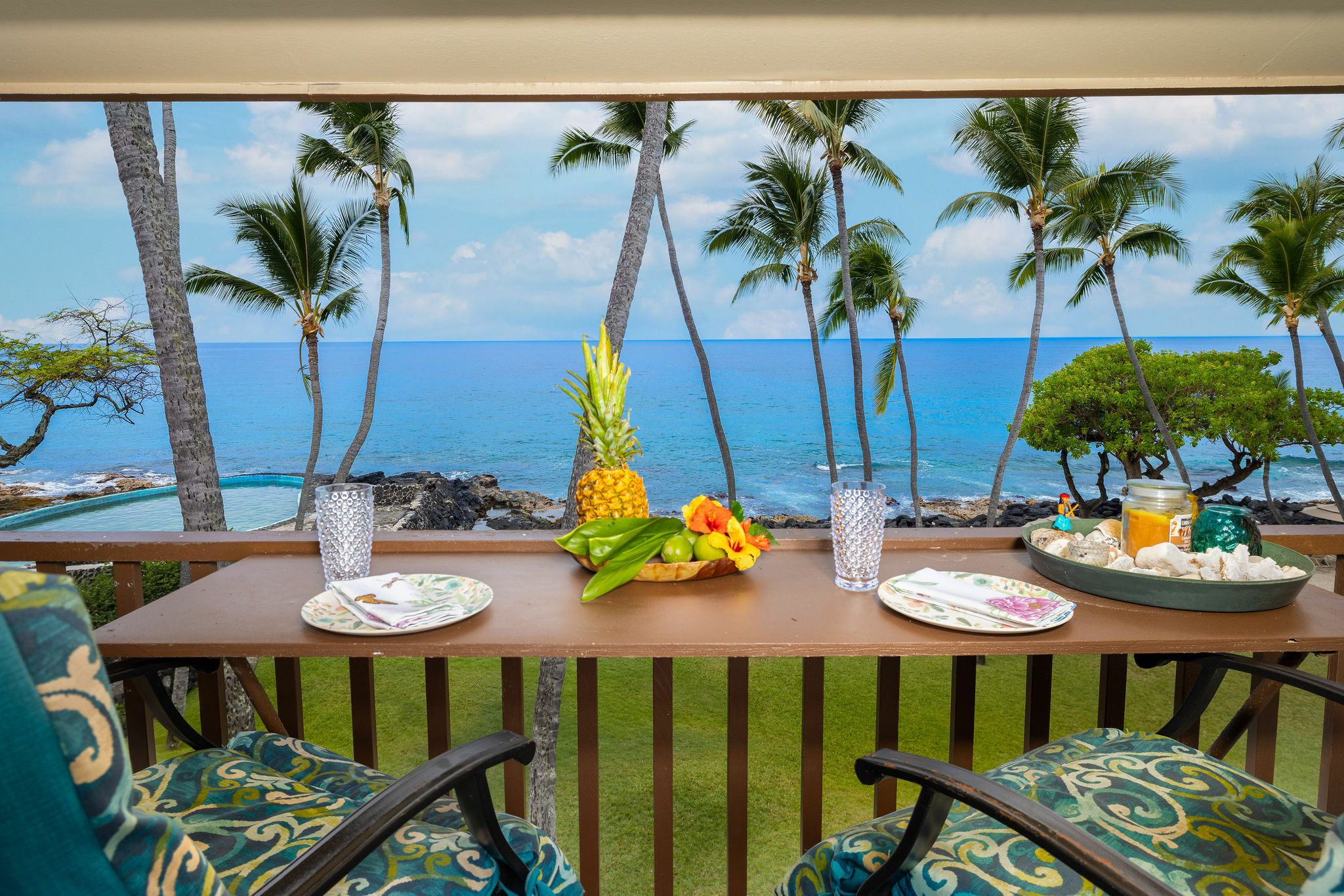 Property Photo: 75-6100 Alii Dr E33 HI 96740