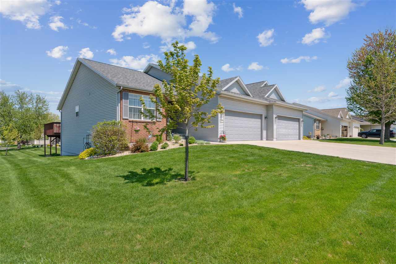Property Photo: 6350 Quail Ridge Dr SW IA 52404
