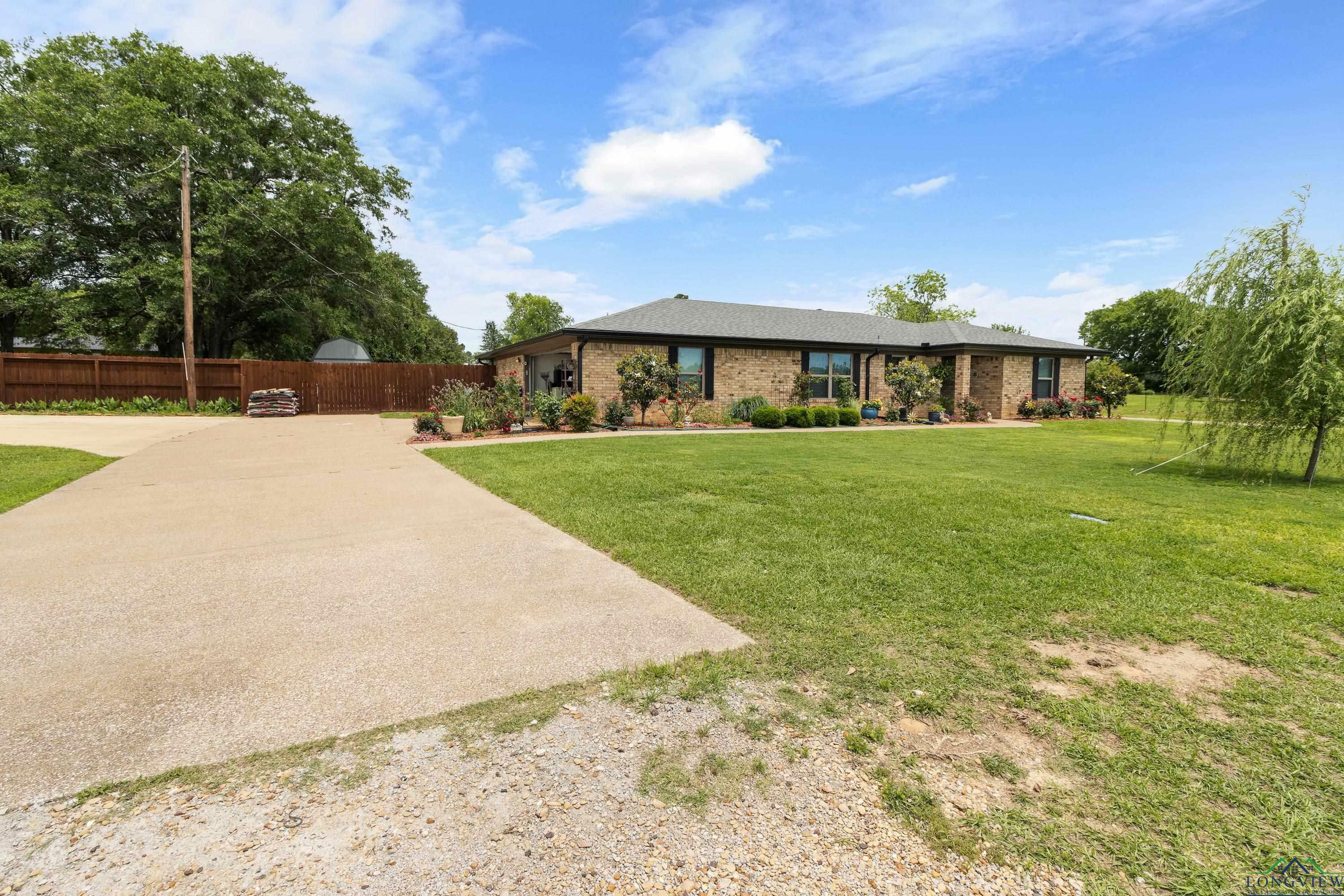 Property Photo: 3890 W Fm 13 TX 75652
