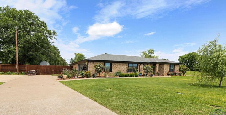 Property Photo:  3890 W Fm 13  TX 75652 