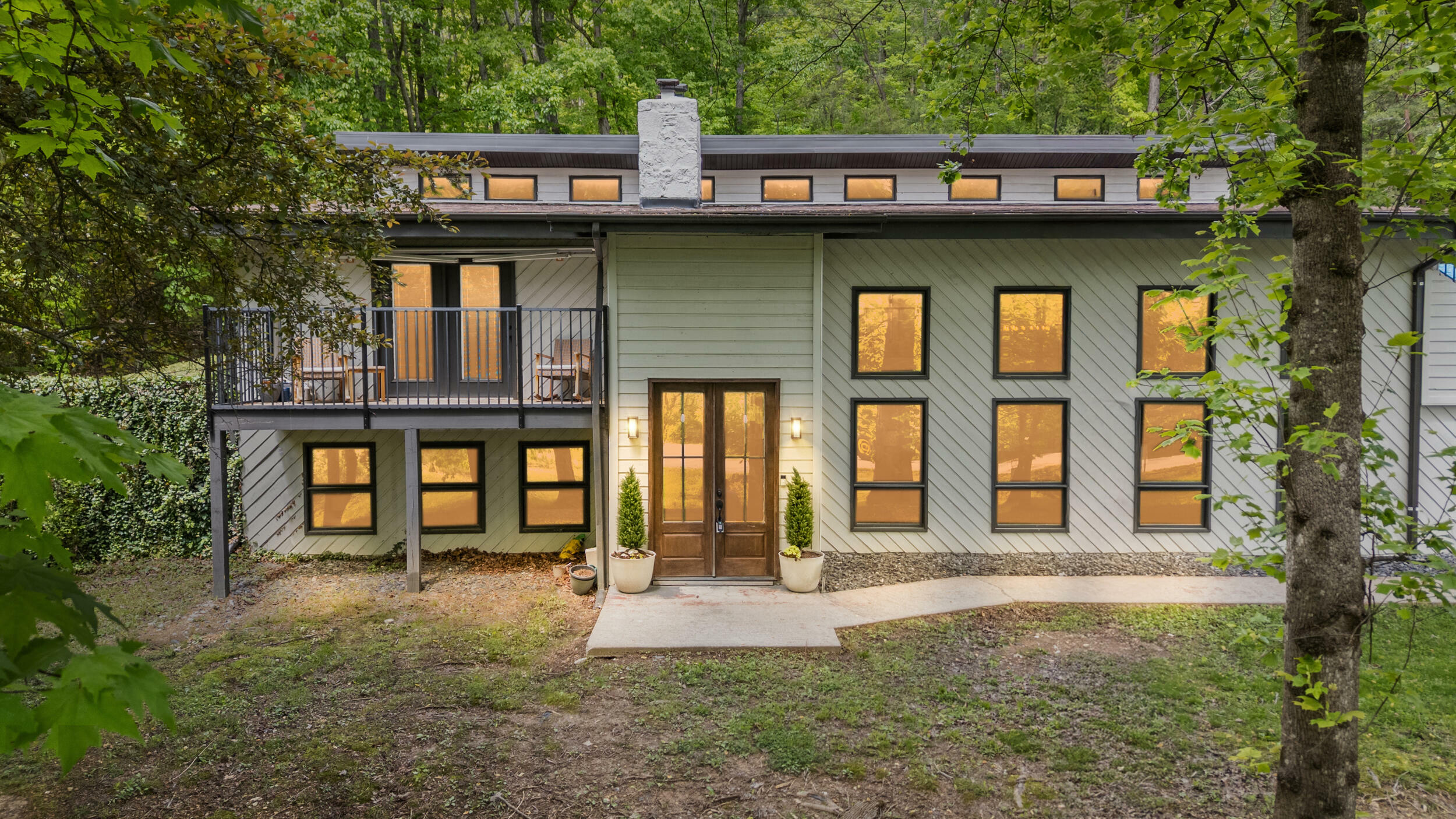 Property Photo: 220 Pine Valley Drive KY 40403