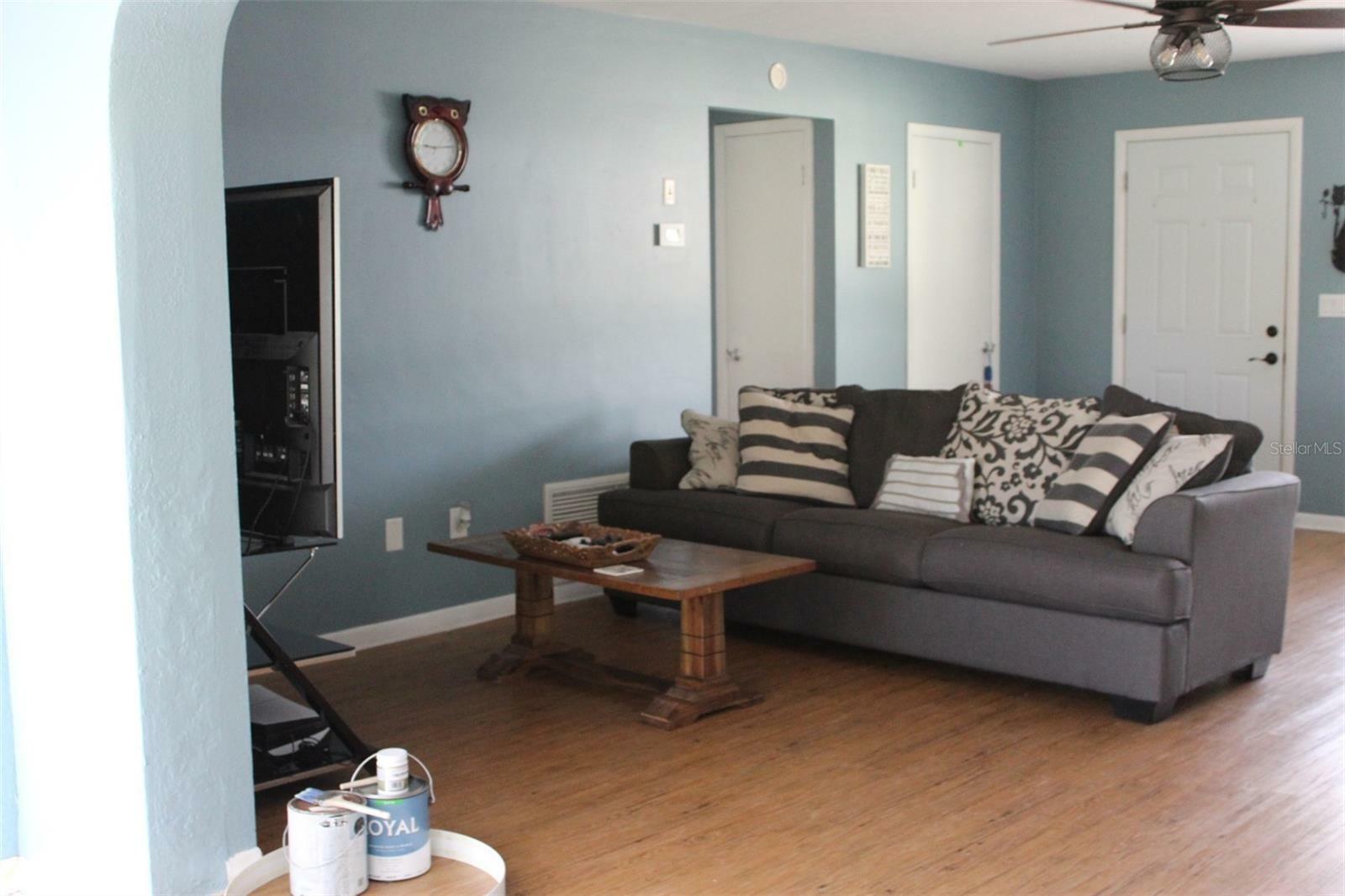 Property Photo: 1364 Gainesville Drive FL 32725