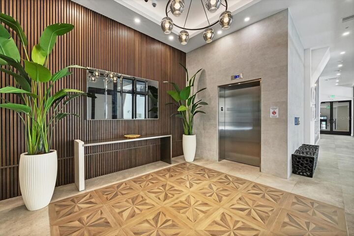 Property Photo: 33 S Palm Avenue 1702 FL 34236