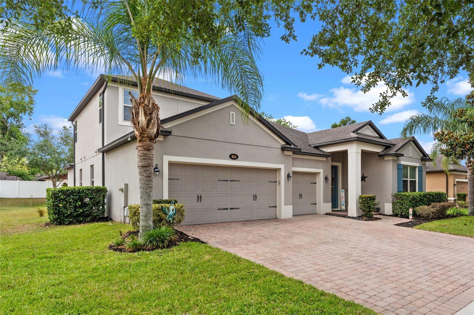 Property Photo: 604 Fosters Grove Loop FL 32765