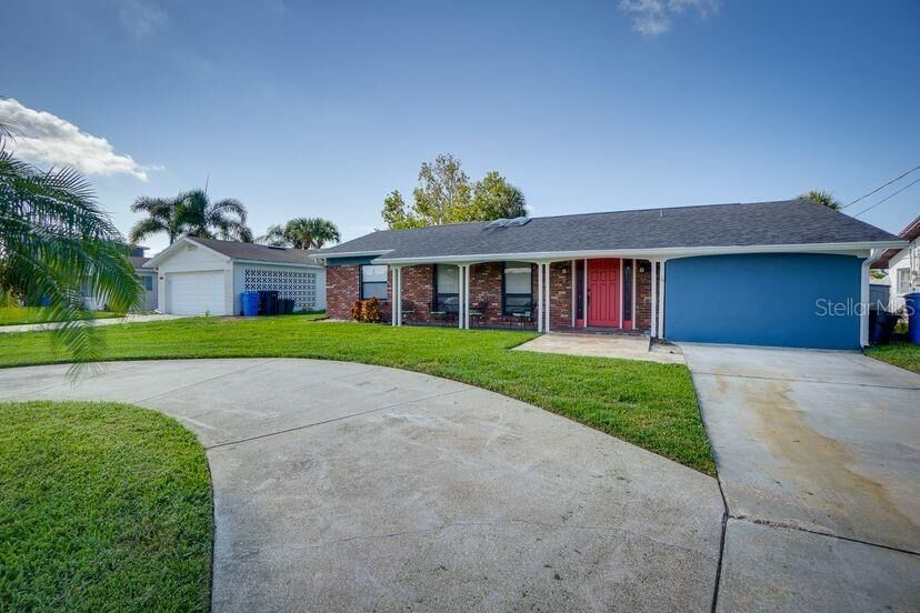 Property Photo:  8722 Thornwood Lane  FL 33615 