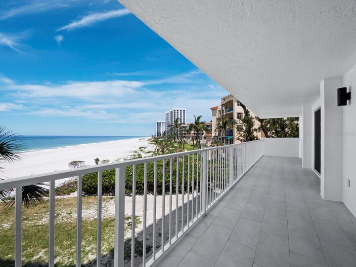 Property Photo:  2301 Gulf Of Mexico Drive 36N  FL 34228 