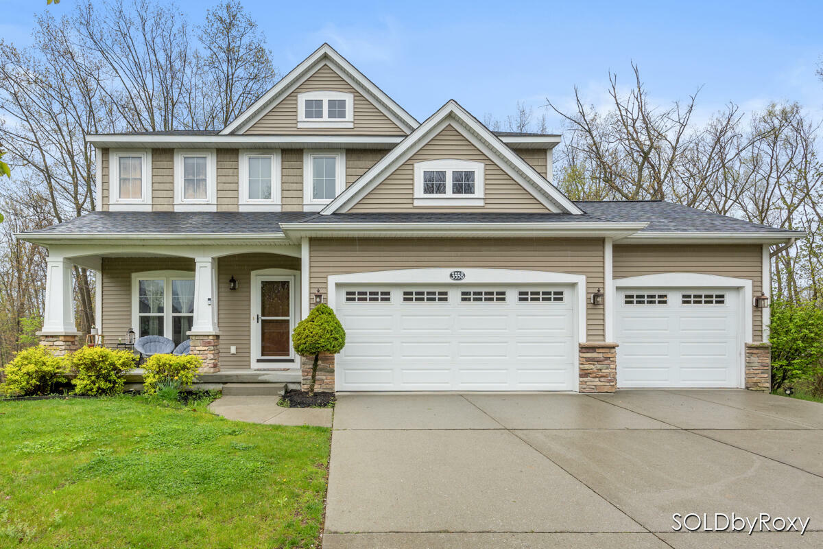 Property Photo: 3558 Bridgehampton Drive NE MI 49546