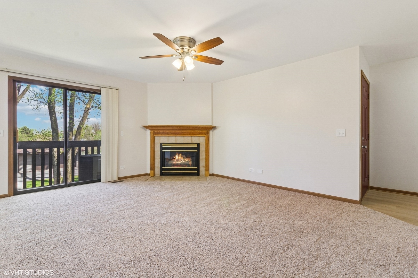 Property Photo: 2360 South Street E IL 60123