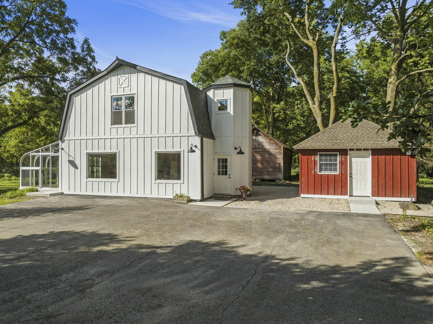 Property Photo: 7479 Grove Road 2 IL 60543