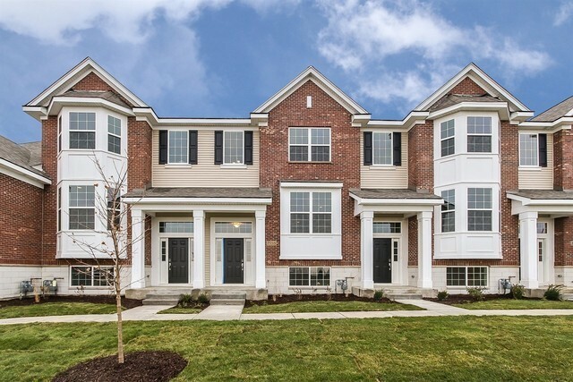 2955 Madison Drive  Naperville IL 60564 photo