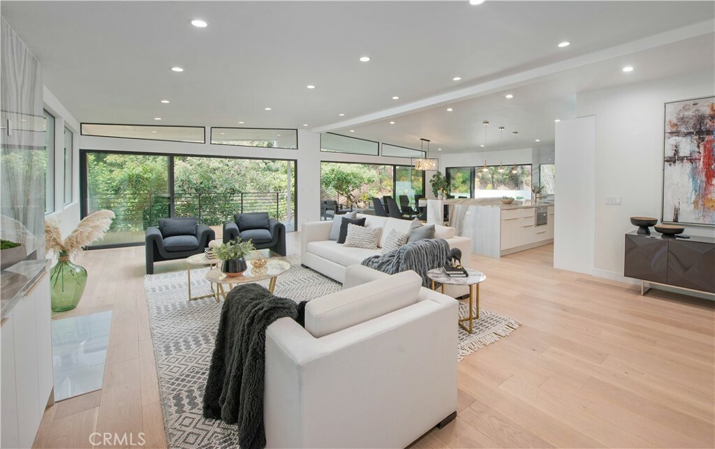 Property Photo: 3920 Weslin Avenue CA 91423
