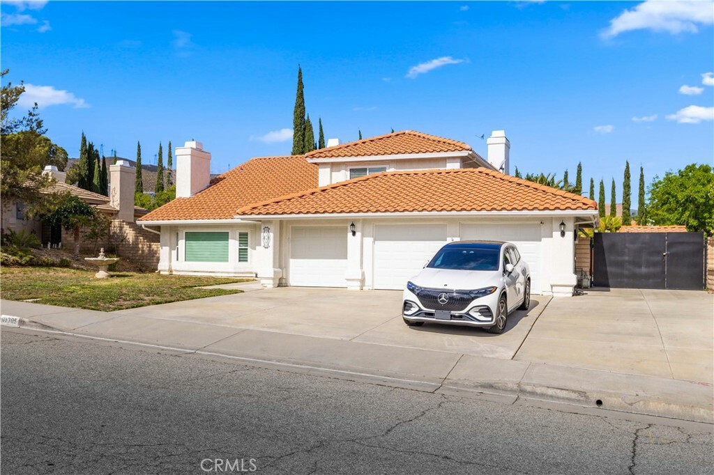 Property Photo: 41305 Chestnut Street CA 93551