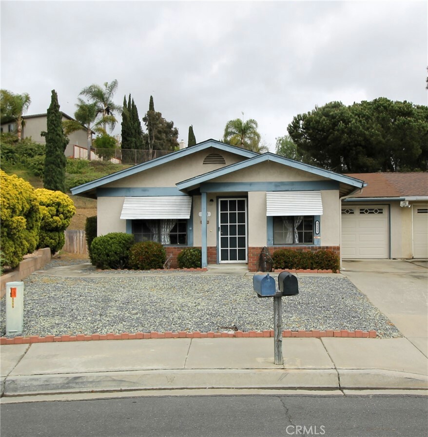 5111 El Circulo  Oceanside CA 92056 photo