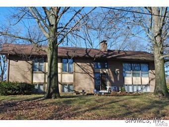Property Photo: 303 Bellevue Park Drive IL 62226