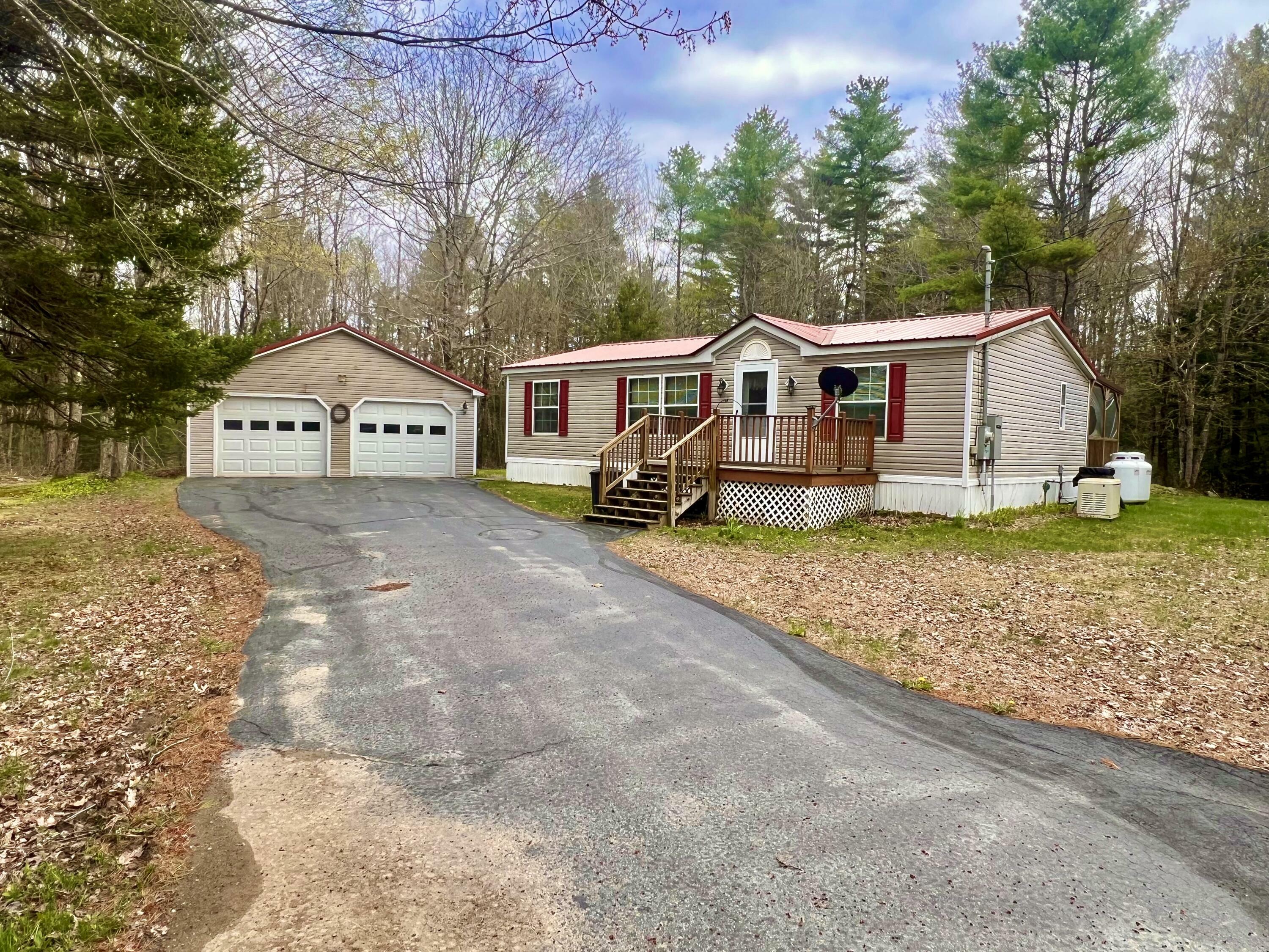 Property Photo: 15 Barnett Way ME 04345