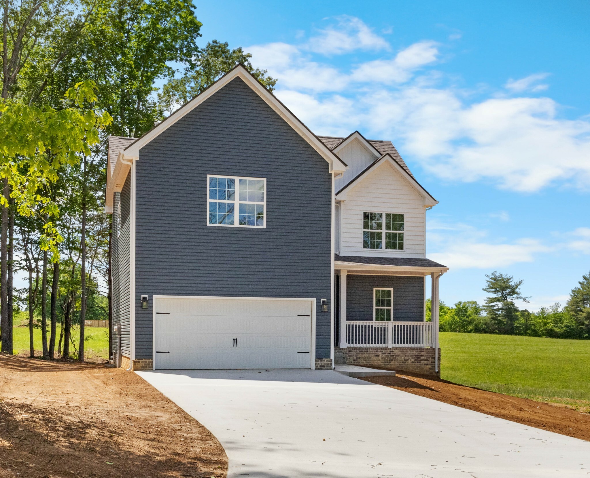 Property Photo: 2214 South Hinton Rd TN 37171