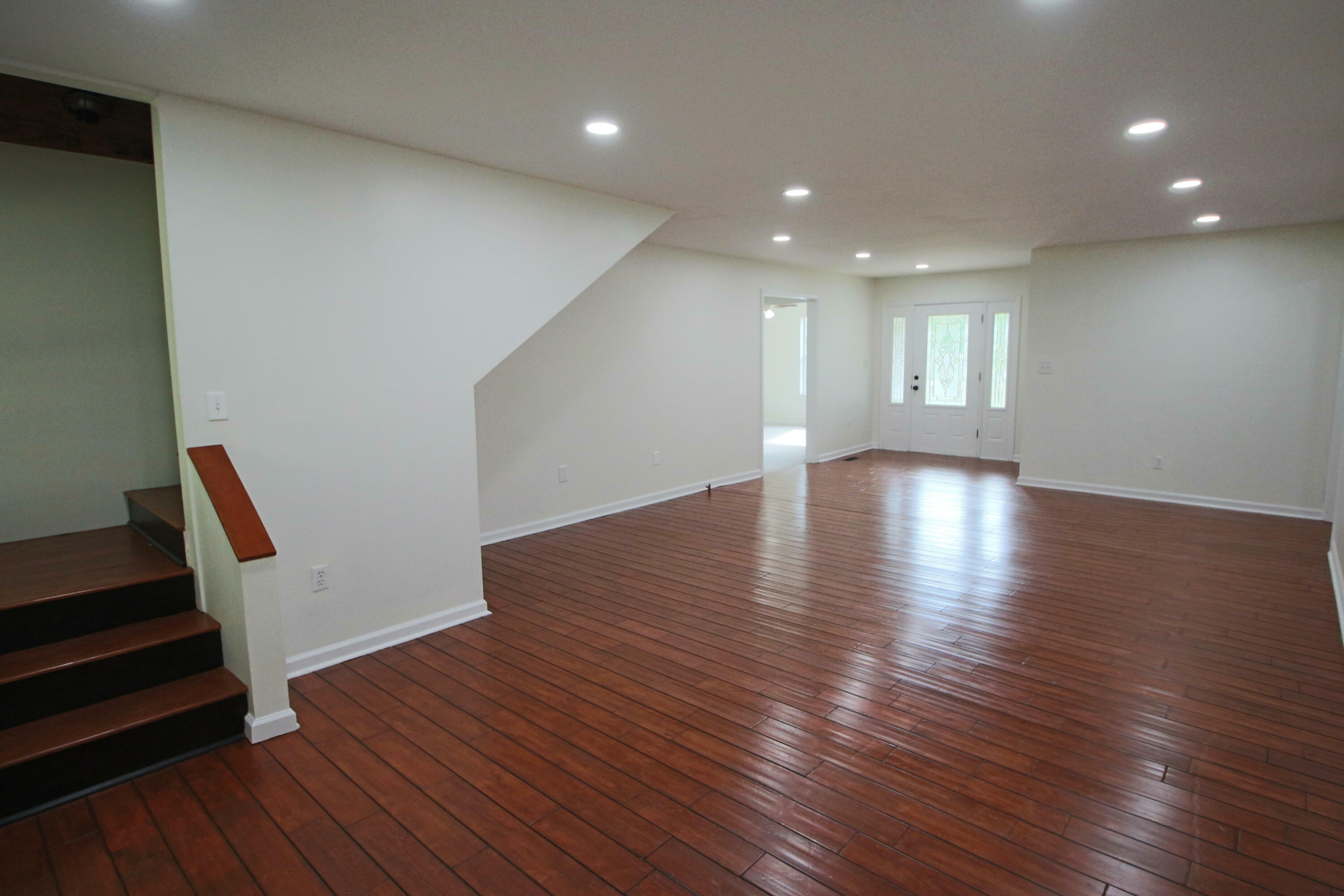 Property Photo: 1102 Kingsberry Drive MS 38852