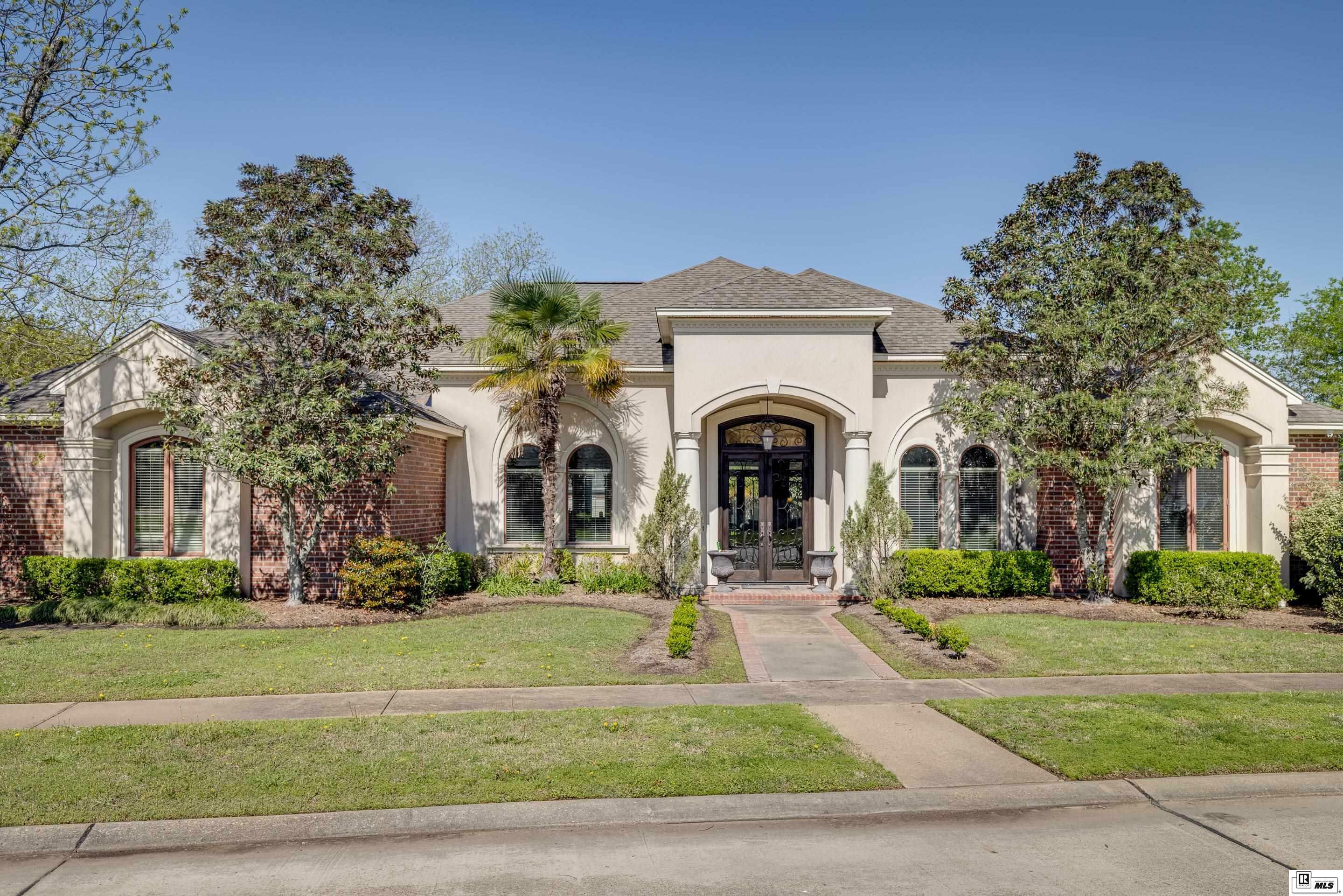 Property Photo: 127 St Charles Circle LA 71203