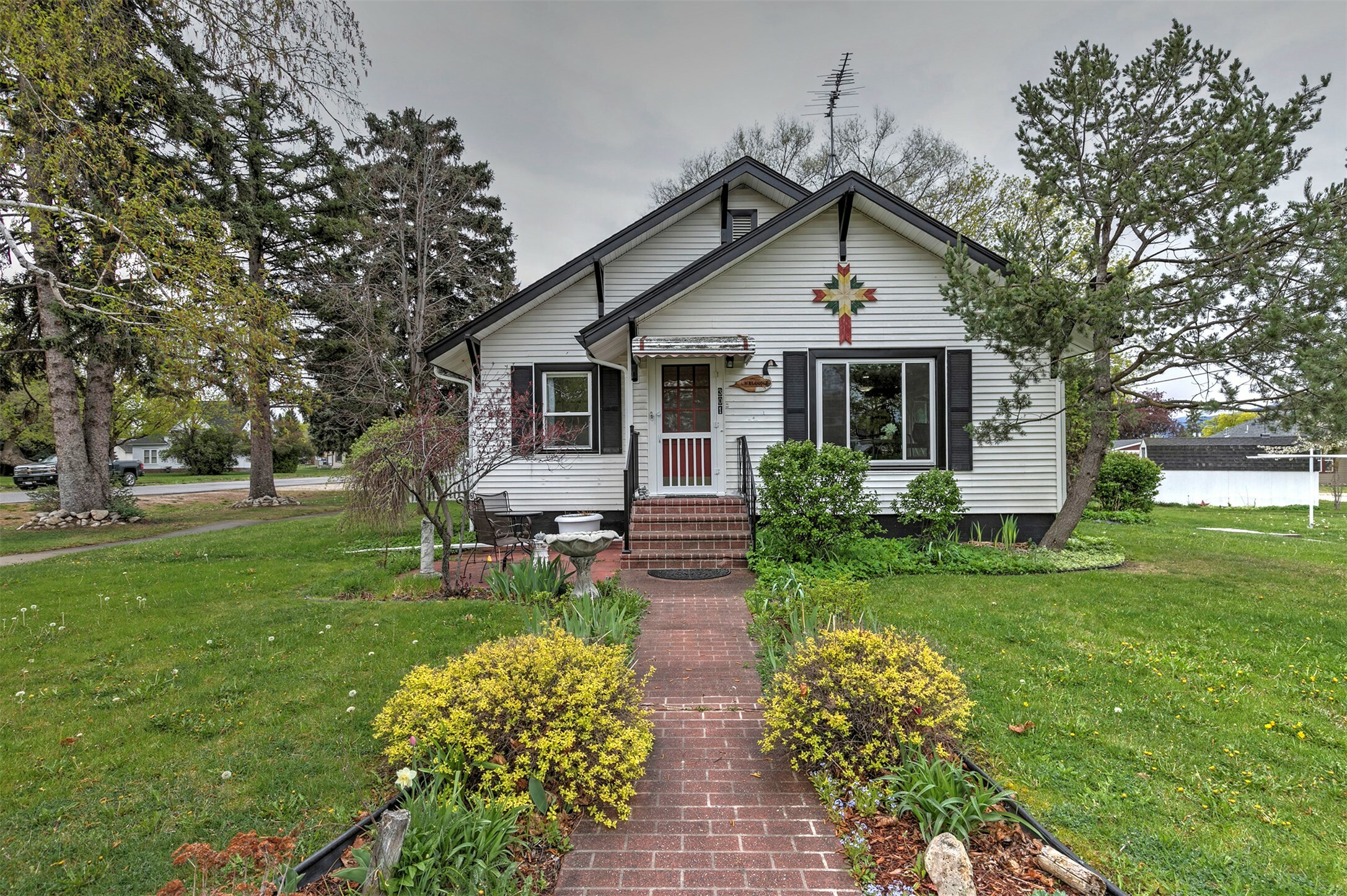Property Photo: 301 College Street MT 59870