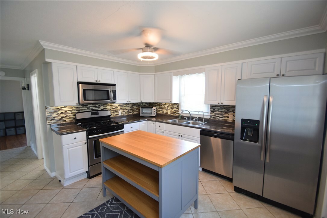 Property Photo: 2623 Wilson Sharpsville Road OH 44410