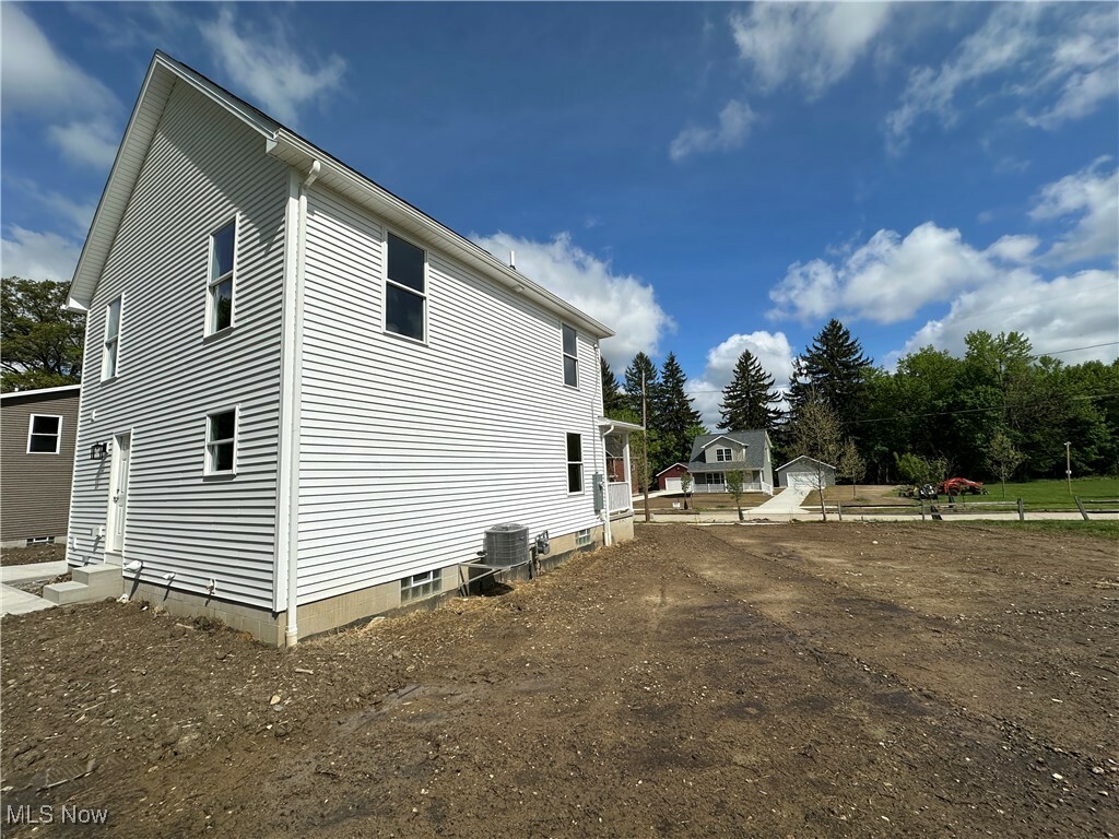 Property Photo: 723 Mineral Springs Avenue OH 44511
