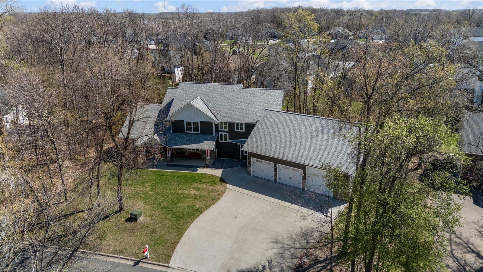 701 Chalupsky Avenue SE  New Prague MN 56071 photo