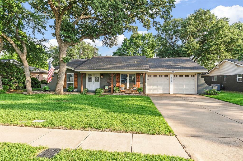 Property Photo: 2012 Chattanooga Drive TX 76022