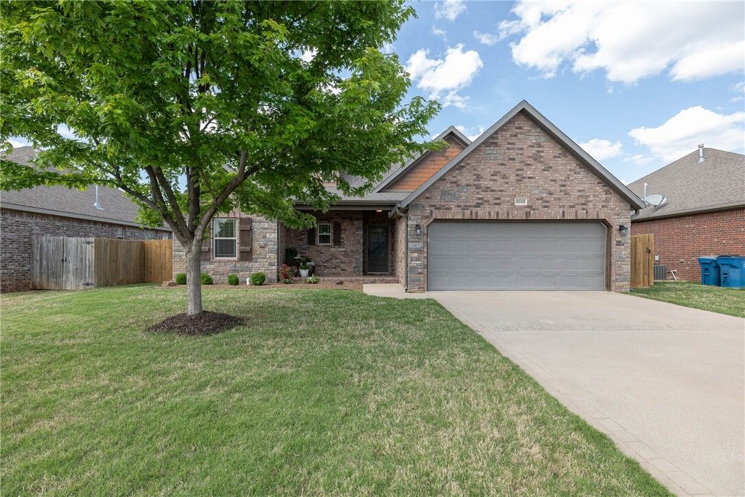 Property Photo:  3102 Wargate Avenue  AR 72713 