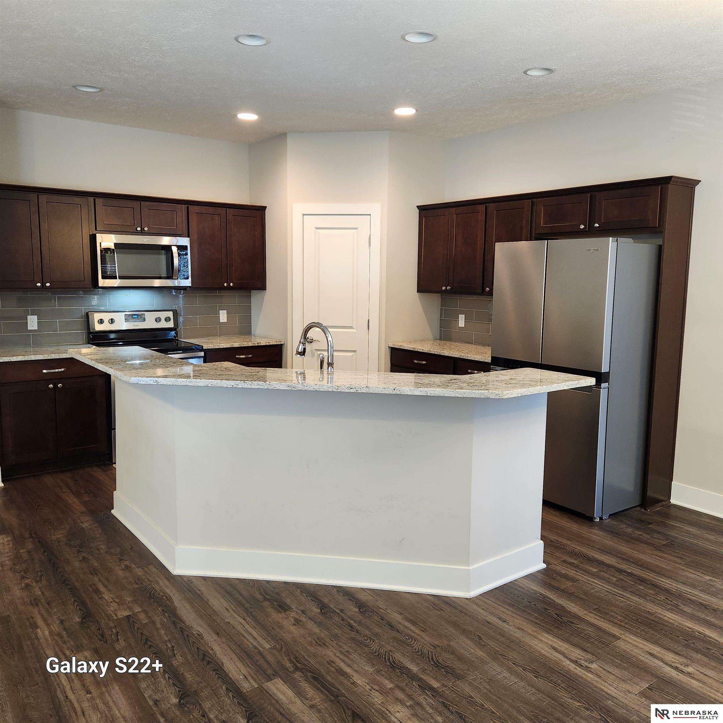 Property Photo: 6005 N 108th Avenue Circle NE 68164