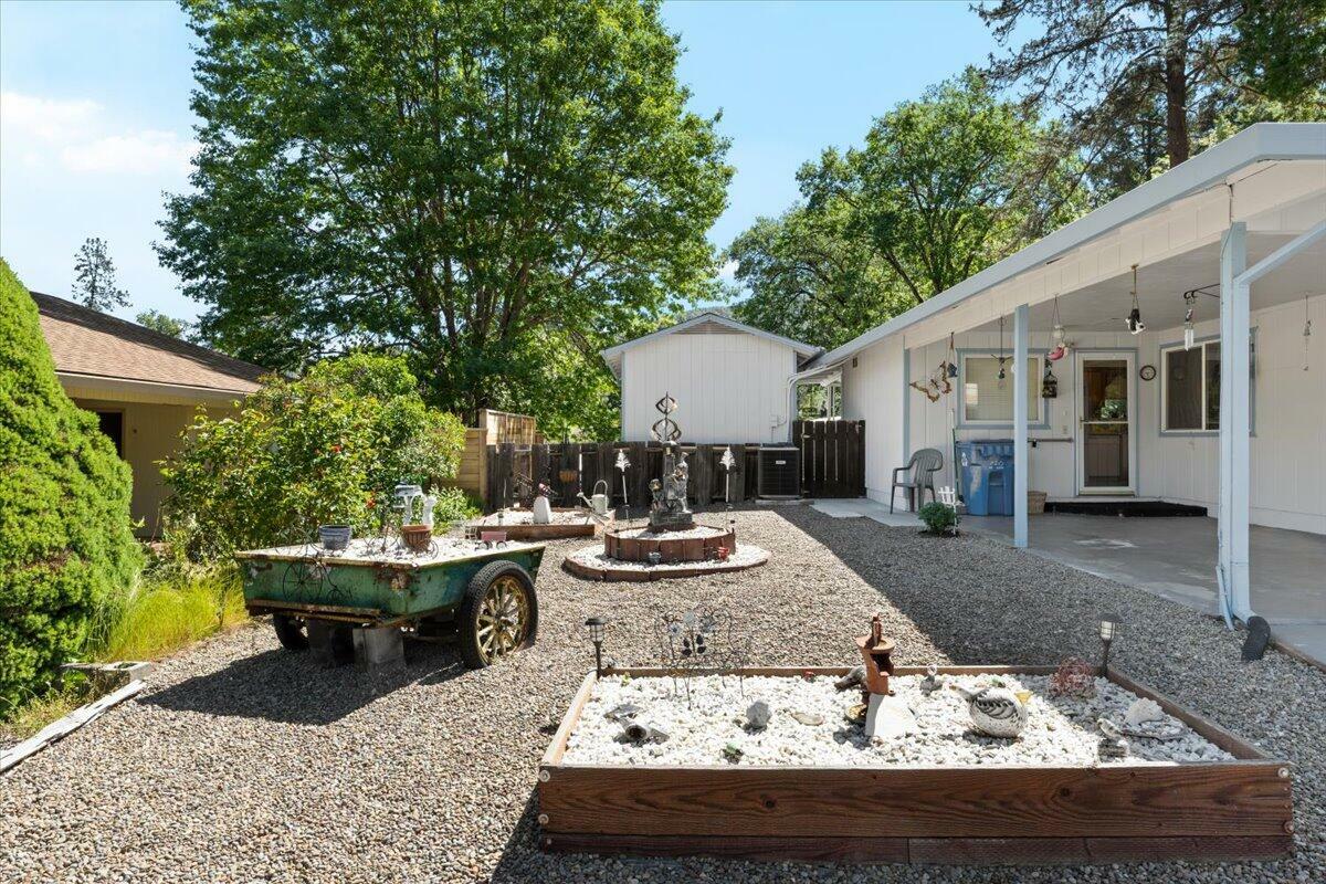 Property Photo: 720 Brookside Circle OR 97537